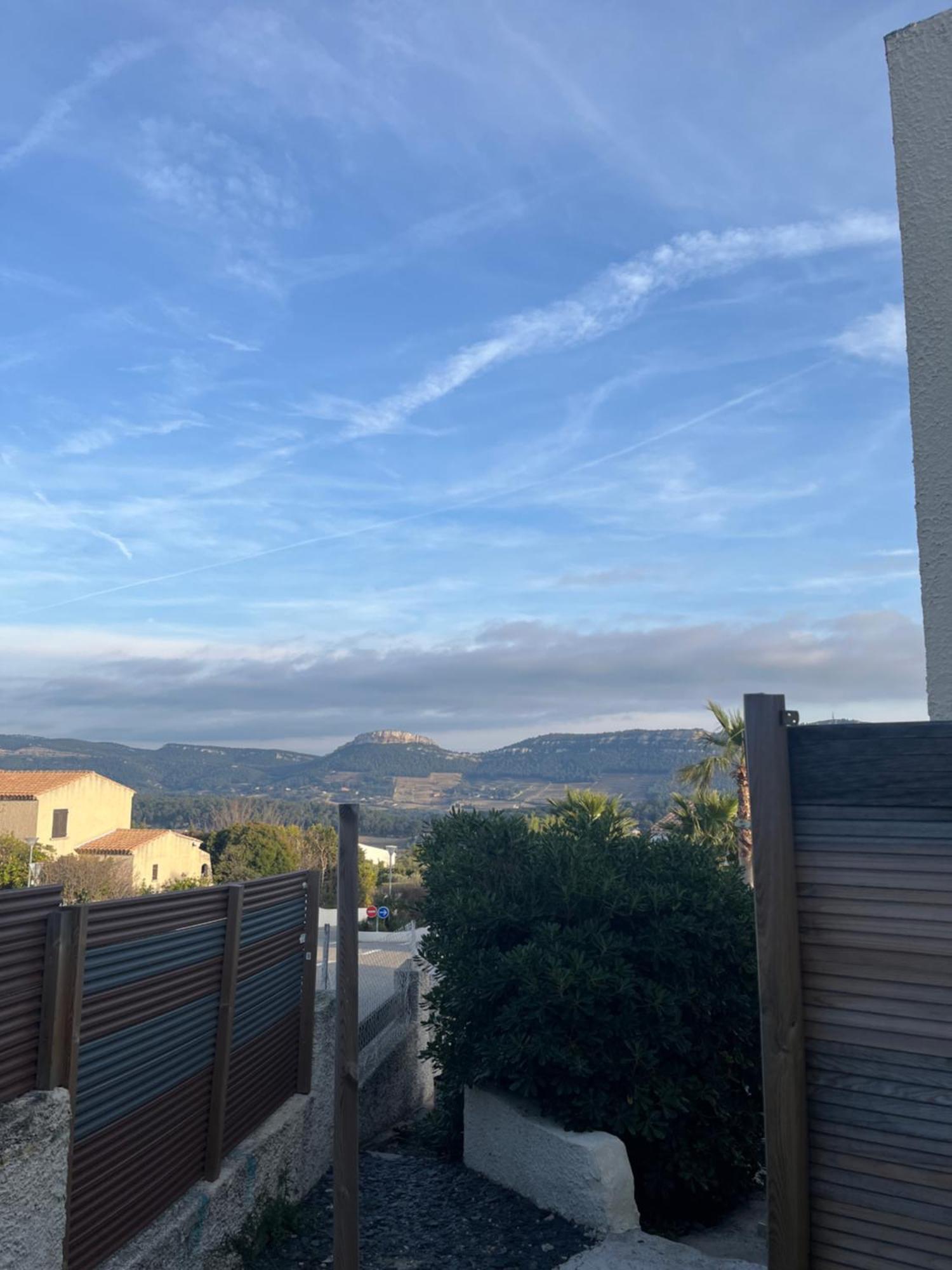 Rêves de vie Studio avec terrasse et parking privé Cassis Extérieur photo